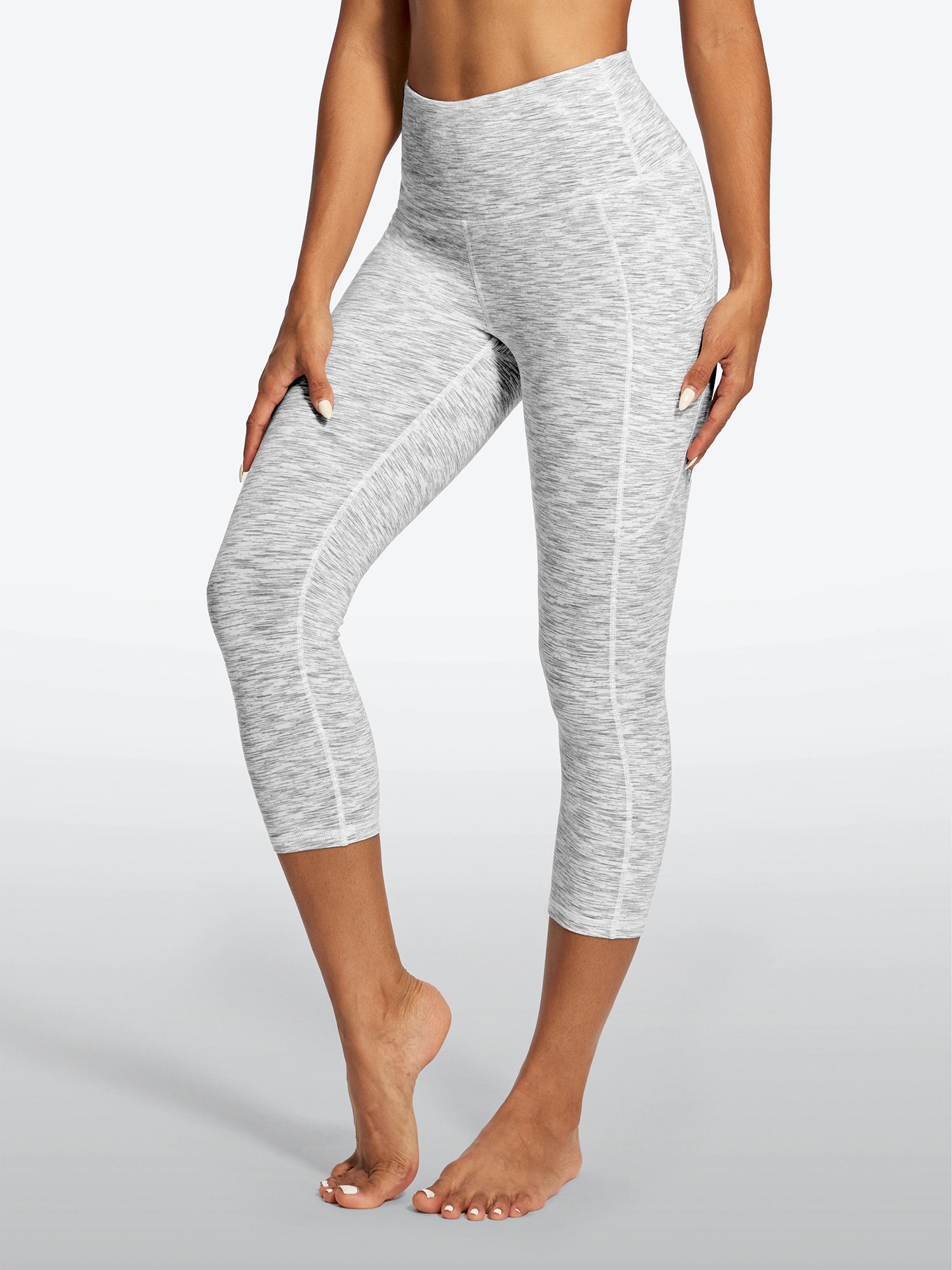 IUGA FlexTight Capris With Pockets Squat Proof | Affordable Yoga Leggings & Activewear by IUGA