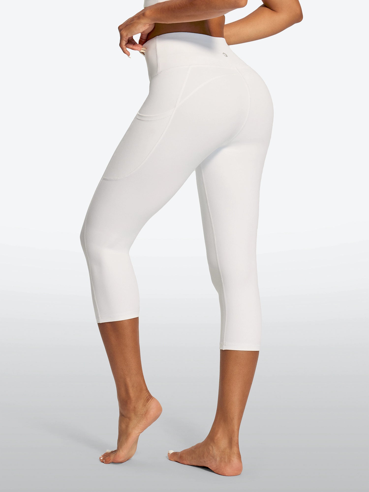 IUGA FlexTight Capris With Pockets Squat Proof | Affordable Yoga Leggings & Activewear by IUGA