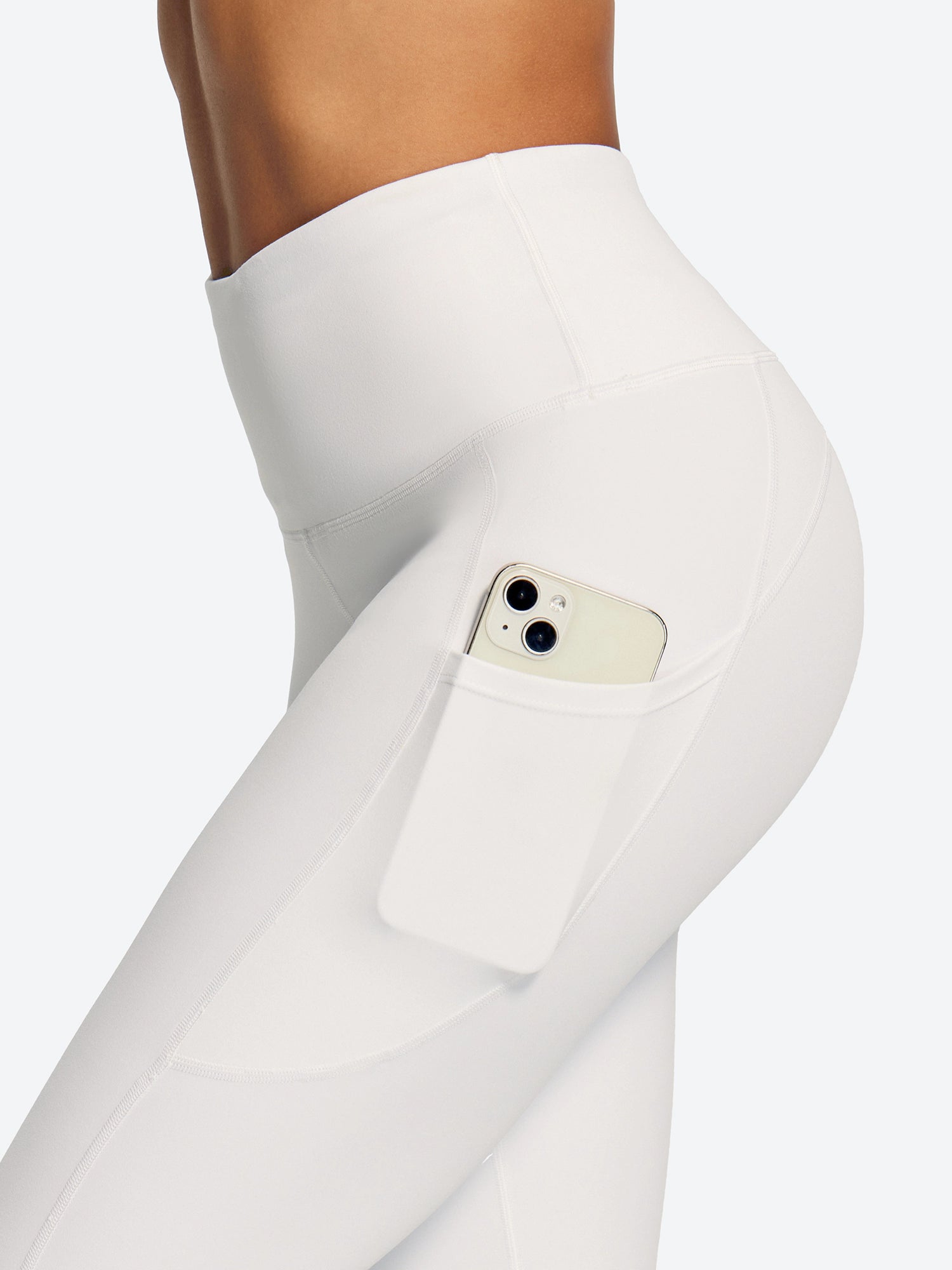 IUGA FlexTight Capris With Pockets Squat Proof | Affordable Yoga Leggings & Activewear by IUGA
