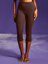 IUGA PowerTight Sandwich No Front Seam Capris | Affordable Yoga Leggings & Activewear by IUGA